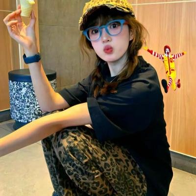 后排闺蜜